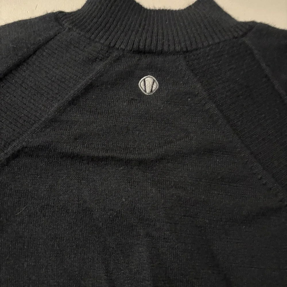 Sunice Windstopper Mens L 1/4 Zip Golf Sweater Black 100% Wool‎ Lined Pullover